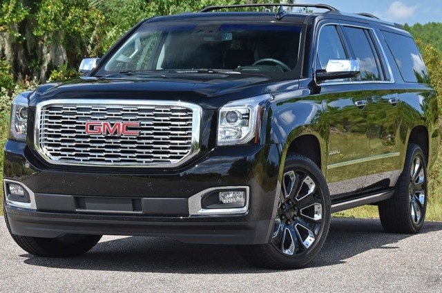 GMC Youkon XL SUV 2017